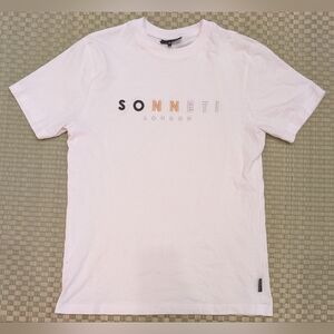 Sonneti London Multicolor Logo White T-shirt Men's Size Medium Made in Egypt